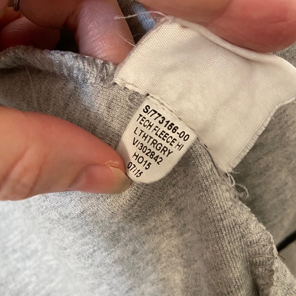 Grey Running Jacket - Picture 3 of 6